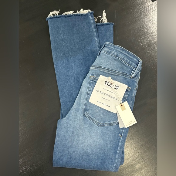 Good American NWT 💙 Good Legs Straight Mid Rise Denim Jeans. Size: 2/26 - Picture 2 of 12